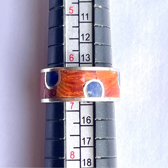 Native American Jewelry - Vintage Native American 950 Silver Spiny Oyster Lapis Lazuli Inlaid Ring